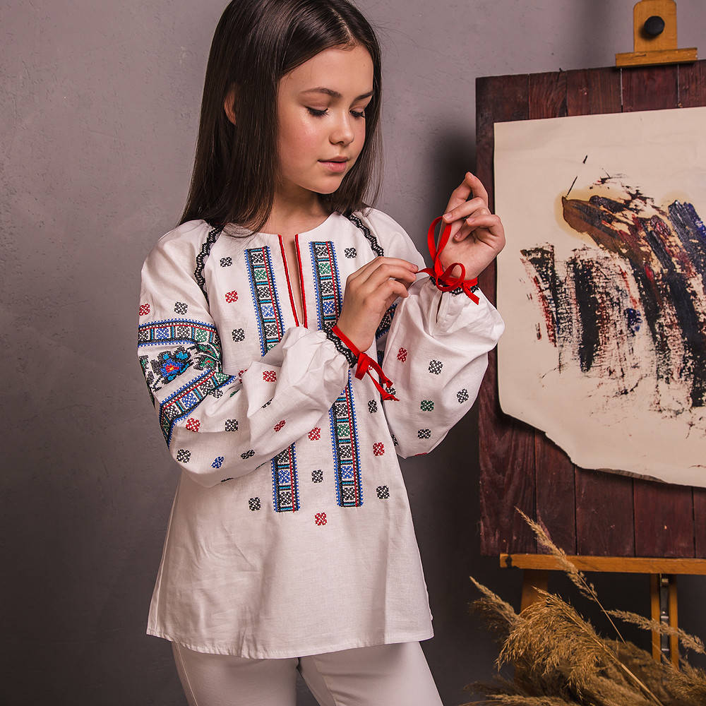 

Вишита блуза для дівчинки Moderika Борщівка 134, Белый