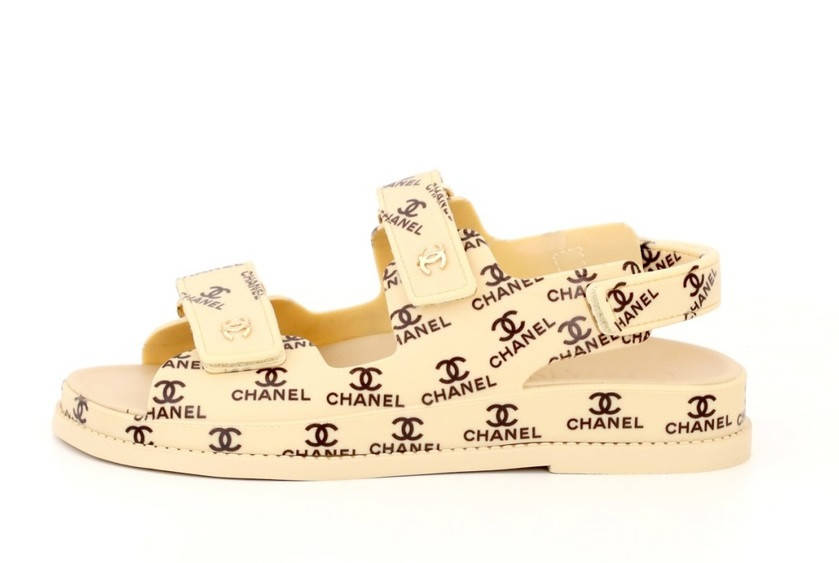 

Женские сандалии Chanel Dad Sandals Logo Beige (босоножки шанель, бежевые) 39