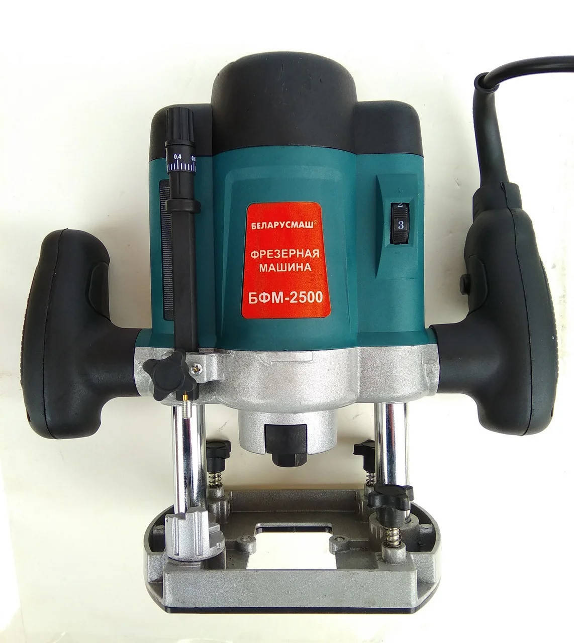 

Фрезер Беларусмаш БФМ-2500 (с набором фрез)