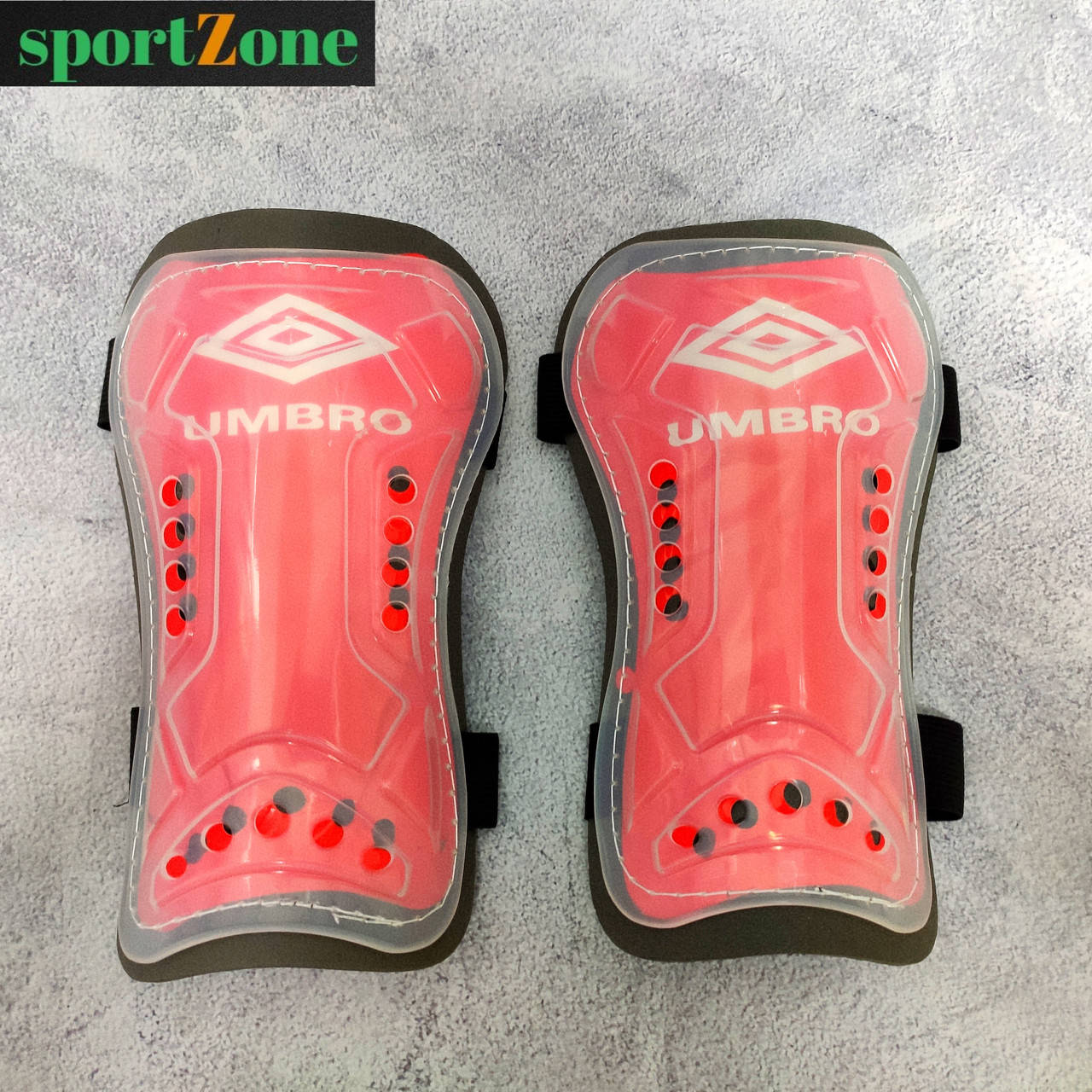 

Щитки футбольные Umbro 2664, размер M