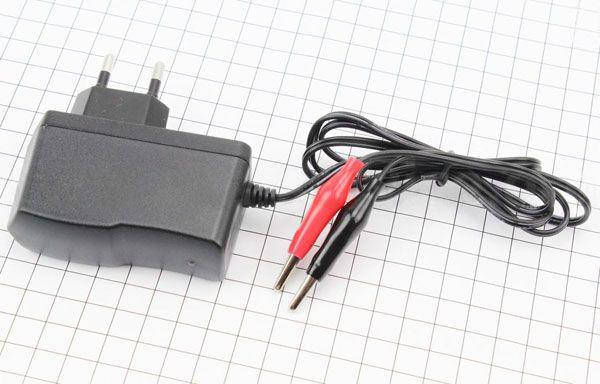 

Зарядное устройство для АКБ (12V 1000mA/h импульсное)