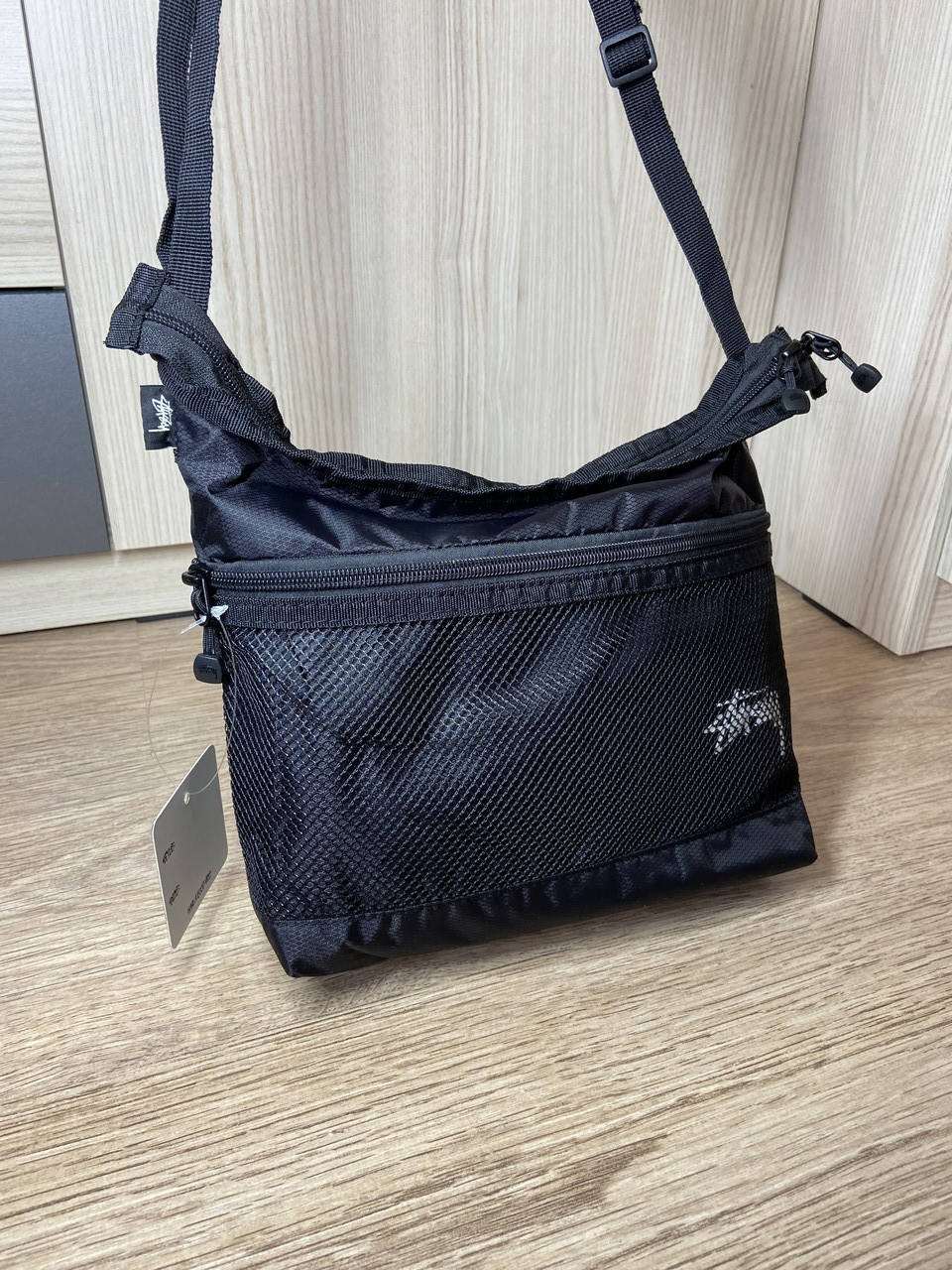 

Месенджер Stussy, Черный