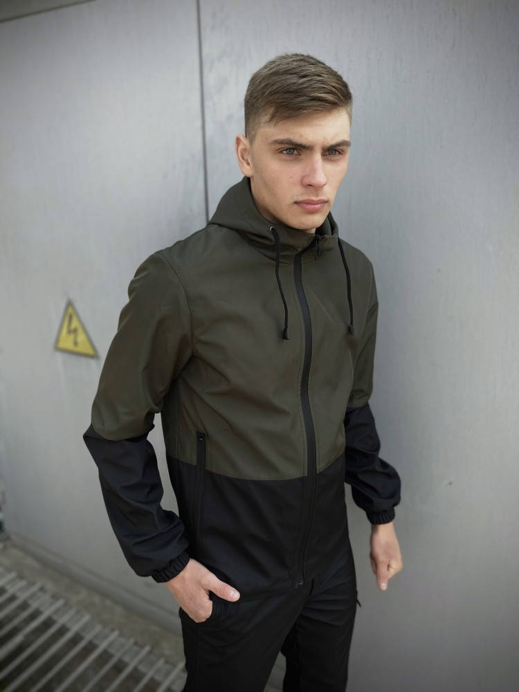 

Мужская Ветровка демисезонная Softshell Light Intruder хаки-черная XL