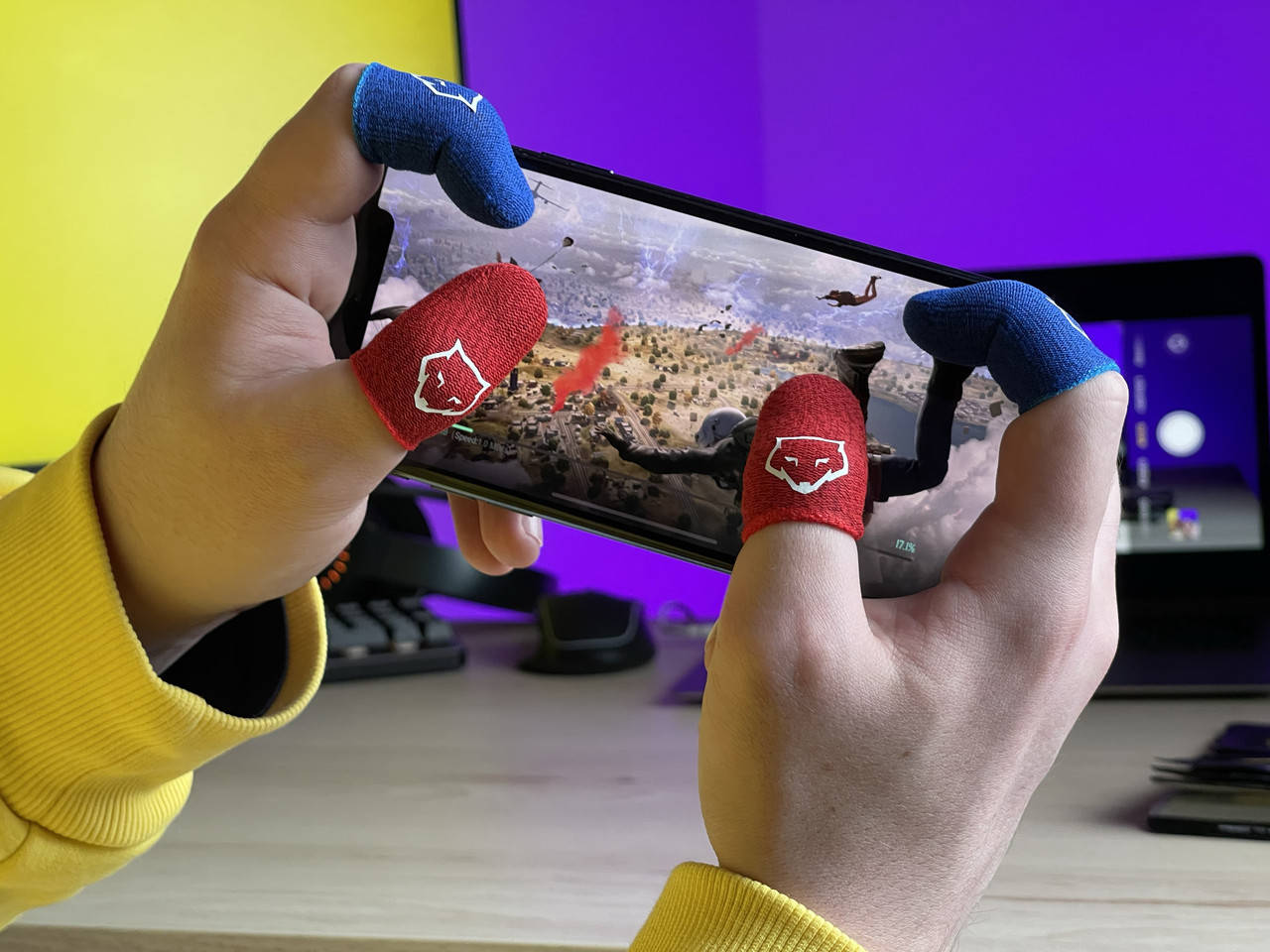 

Sarawolf v1 игровые напальчники от пота для игр на телефона mobile legends pubg standoff 2