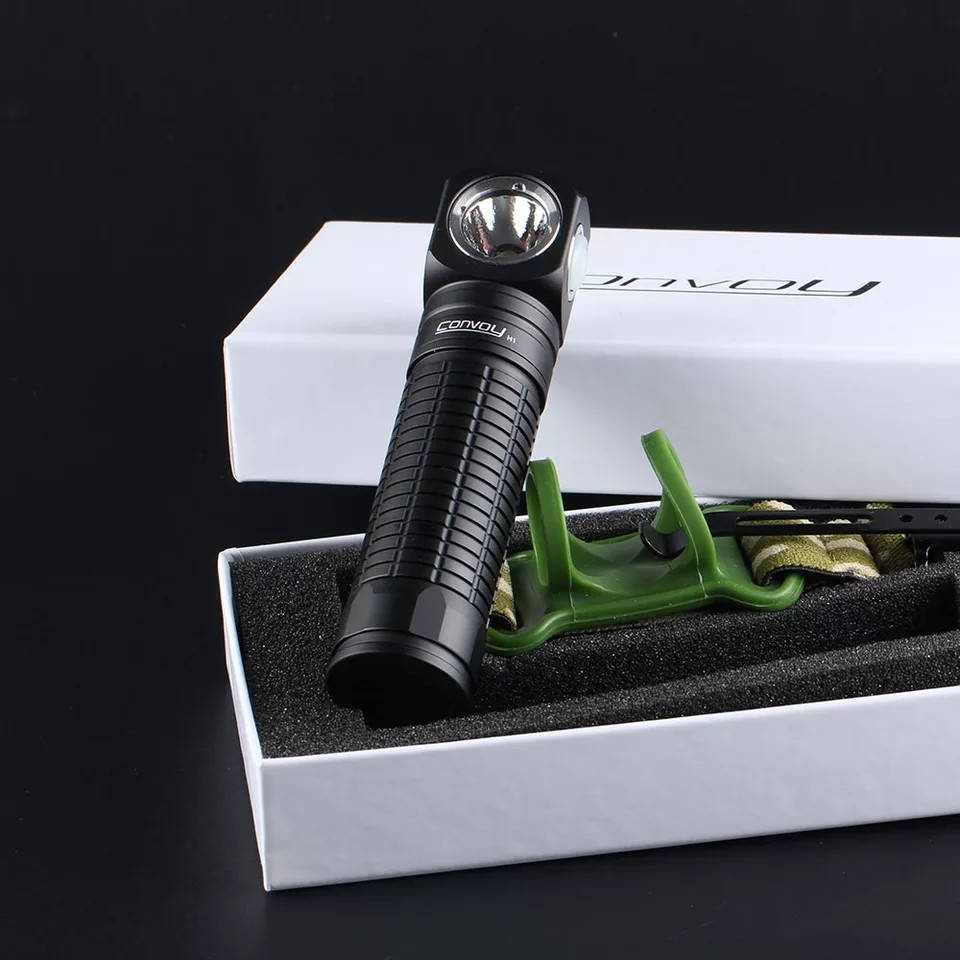 

Многофункциональный 3В1 фонарь Convoy H1 CREE XM-L2 18650 + клипса .