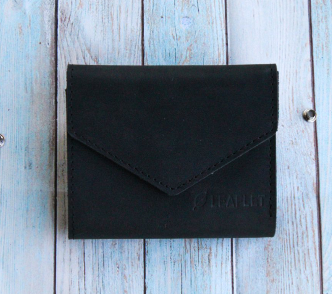 

Кошелек женский "Leaflet", натуральная кожа "Crazy Horse" c RFID защитой + ПОДАРОК!, Черный