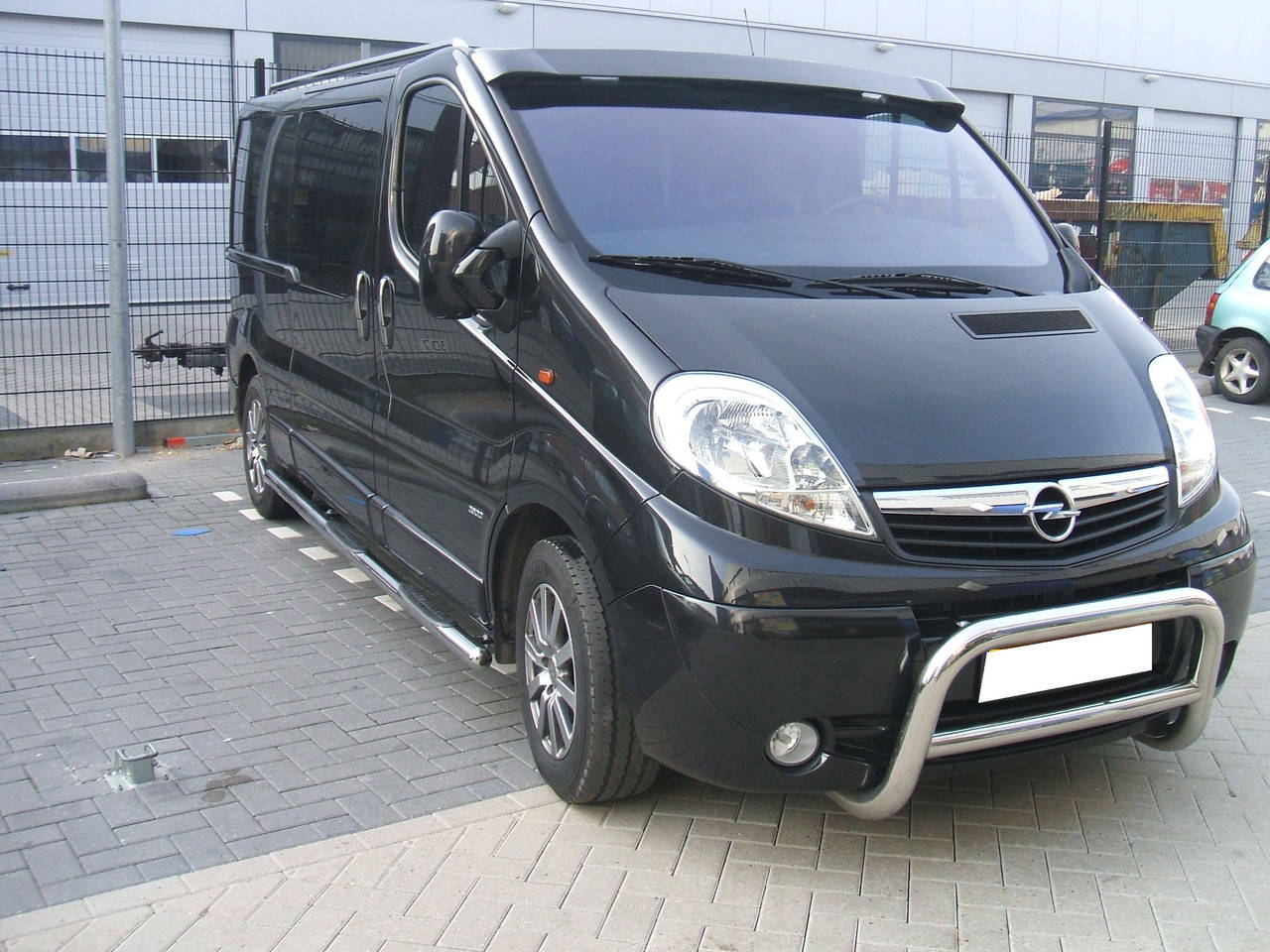 

Кенгурятник для Opel Vivaro 2001-2013, 2014+ Защита заднего бампера/дуги/пороги