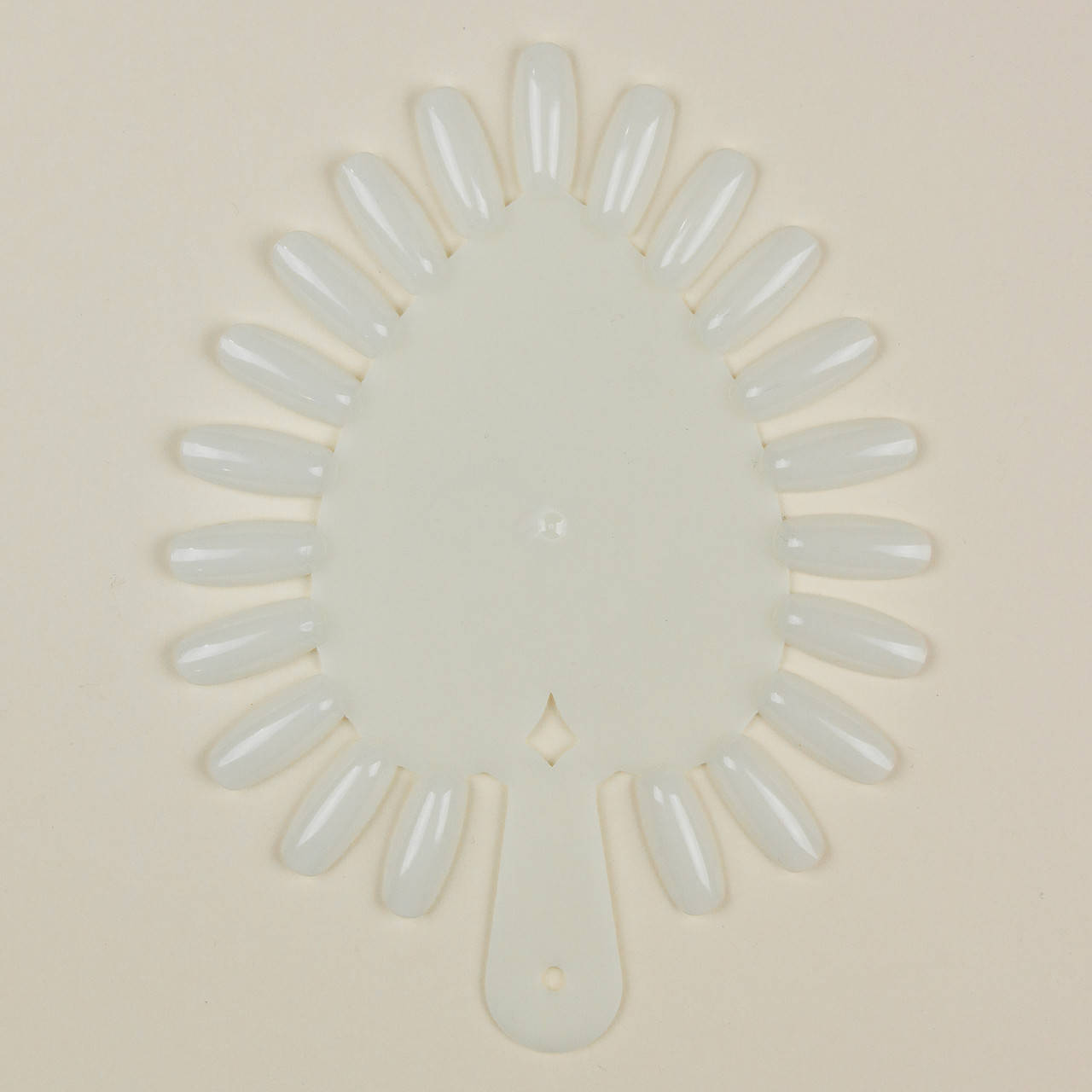 

Палитра для дизайна ногтей 21 ноготок. Сердечко