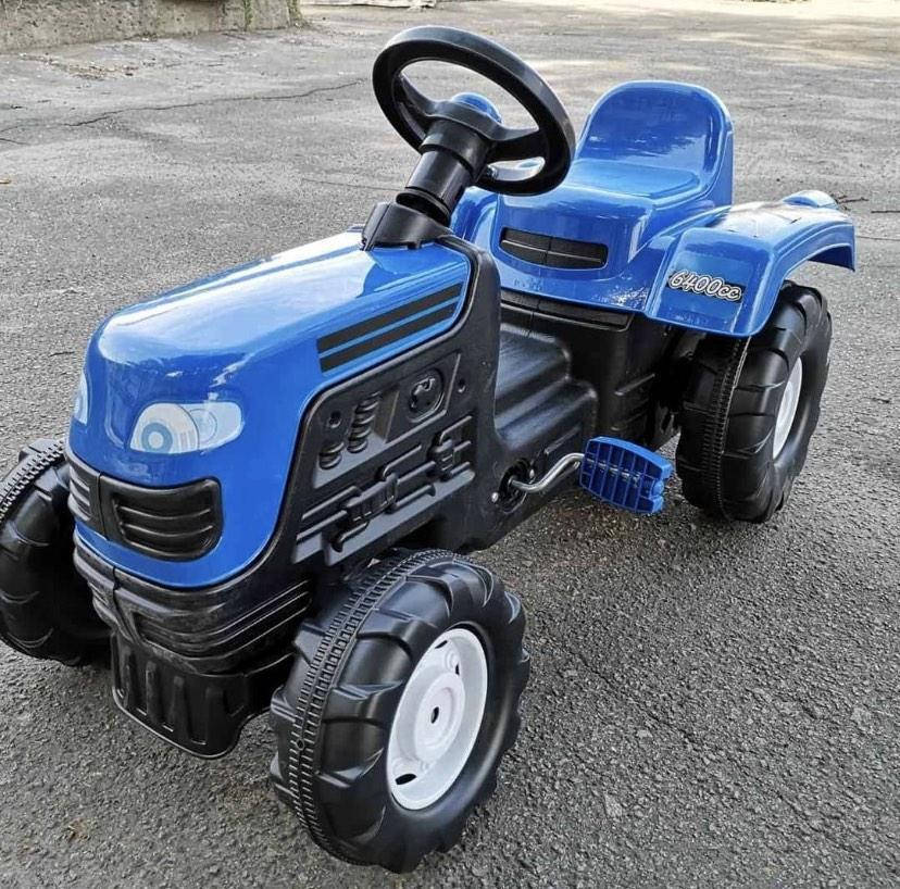

Детский педальный синий трактор 8045 DOLU