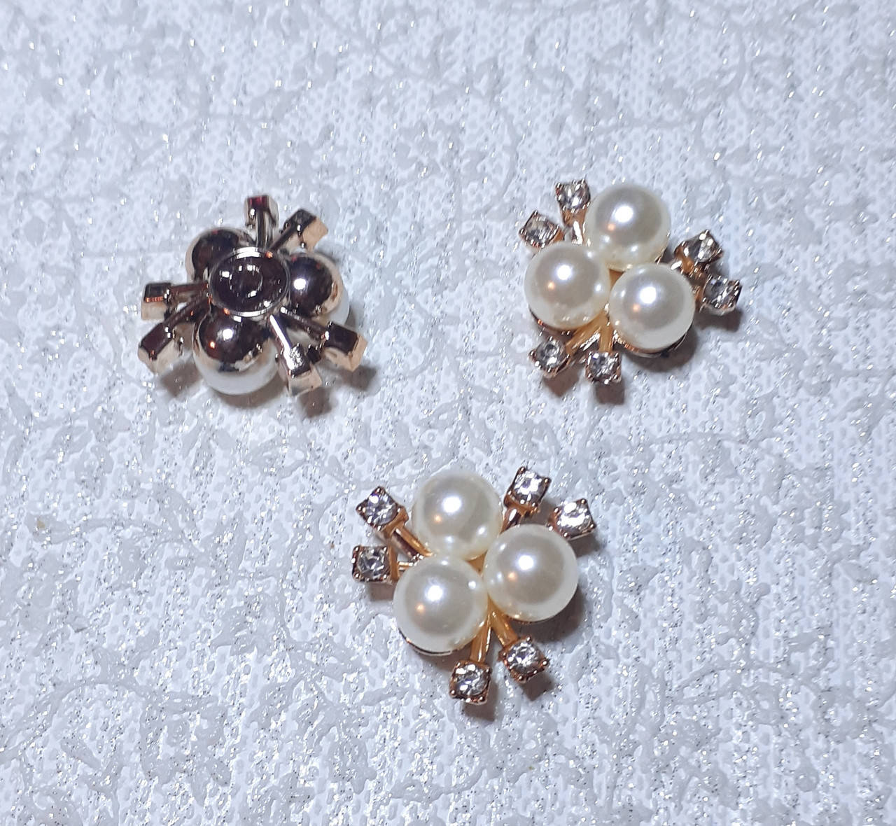 

Серединка золота кабошон Три перлини 22*23 мм