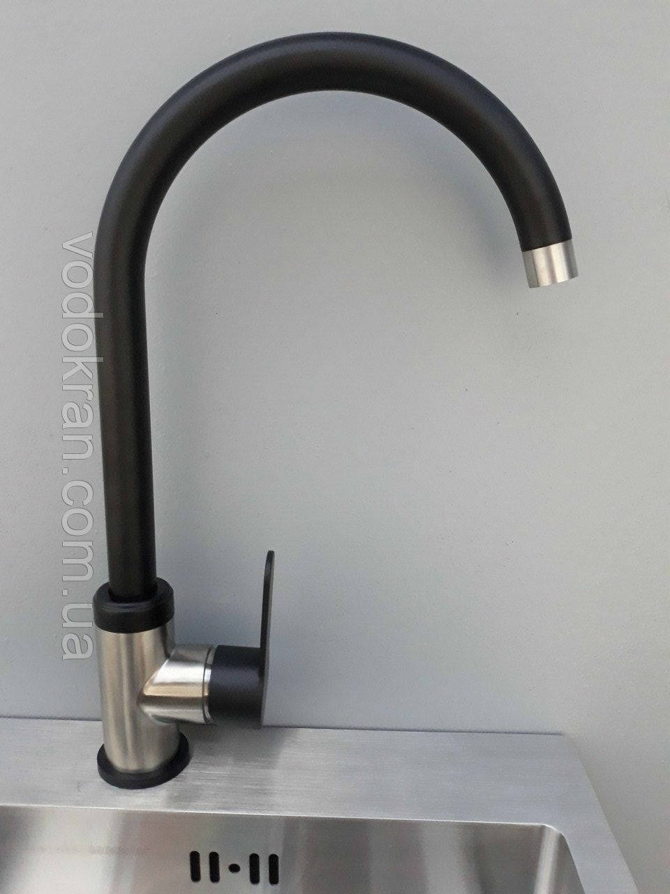 

Смеситель для кухни из нержавейки Zerix LR74105B, Черный