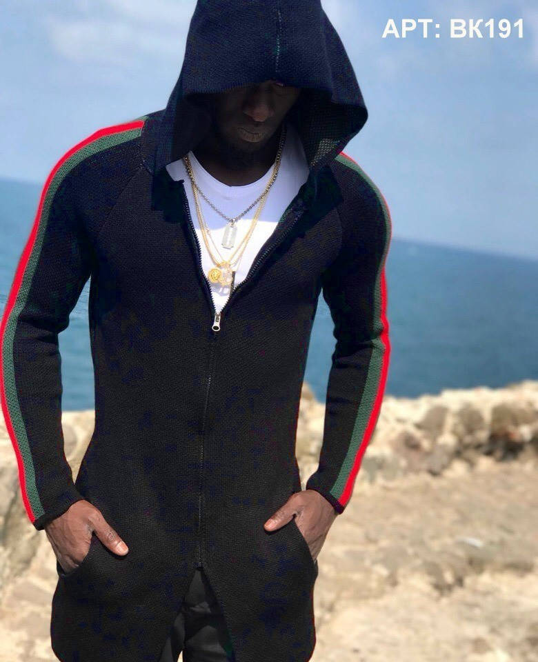 

Мантия Gucci Размеры: XL, Синий