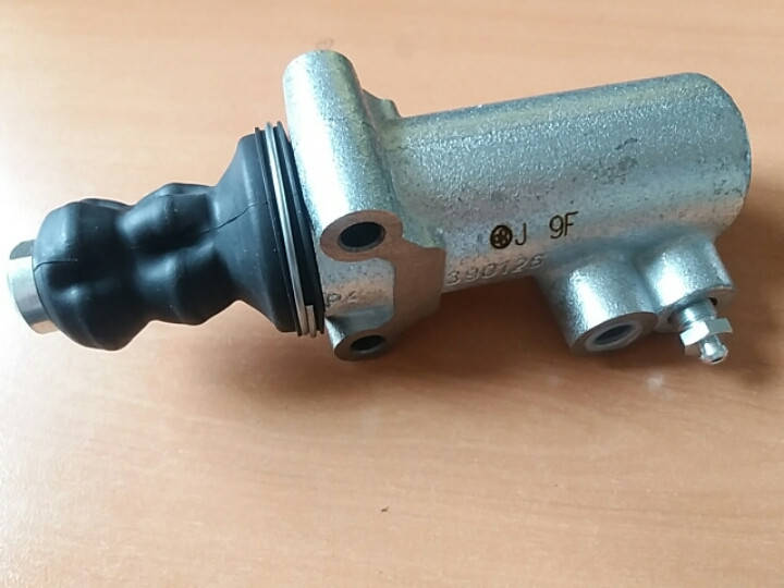 

Цилиндр сцепления рабочий EuroCargo (IVECO) (580.007 / 4854828)