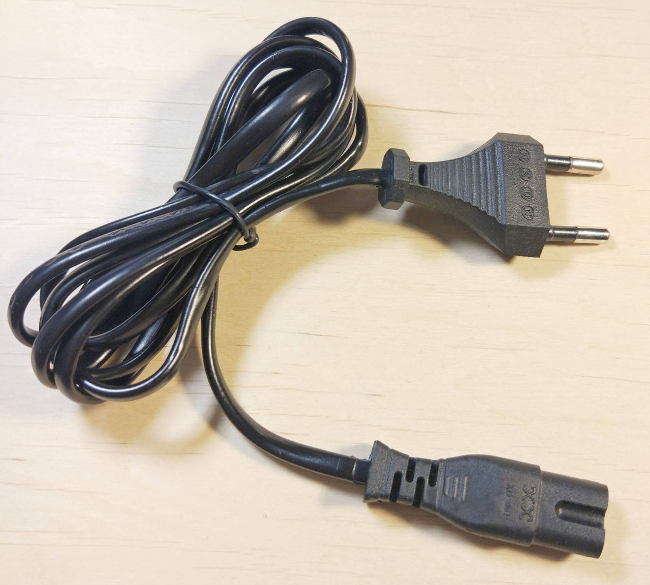 

C025 Кабель 220в для блоков питания Acer Asus Dell Toshiba Emachines Sony Samsung HP Compaq Lenovo IBM