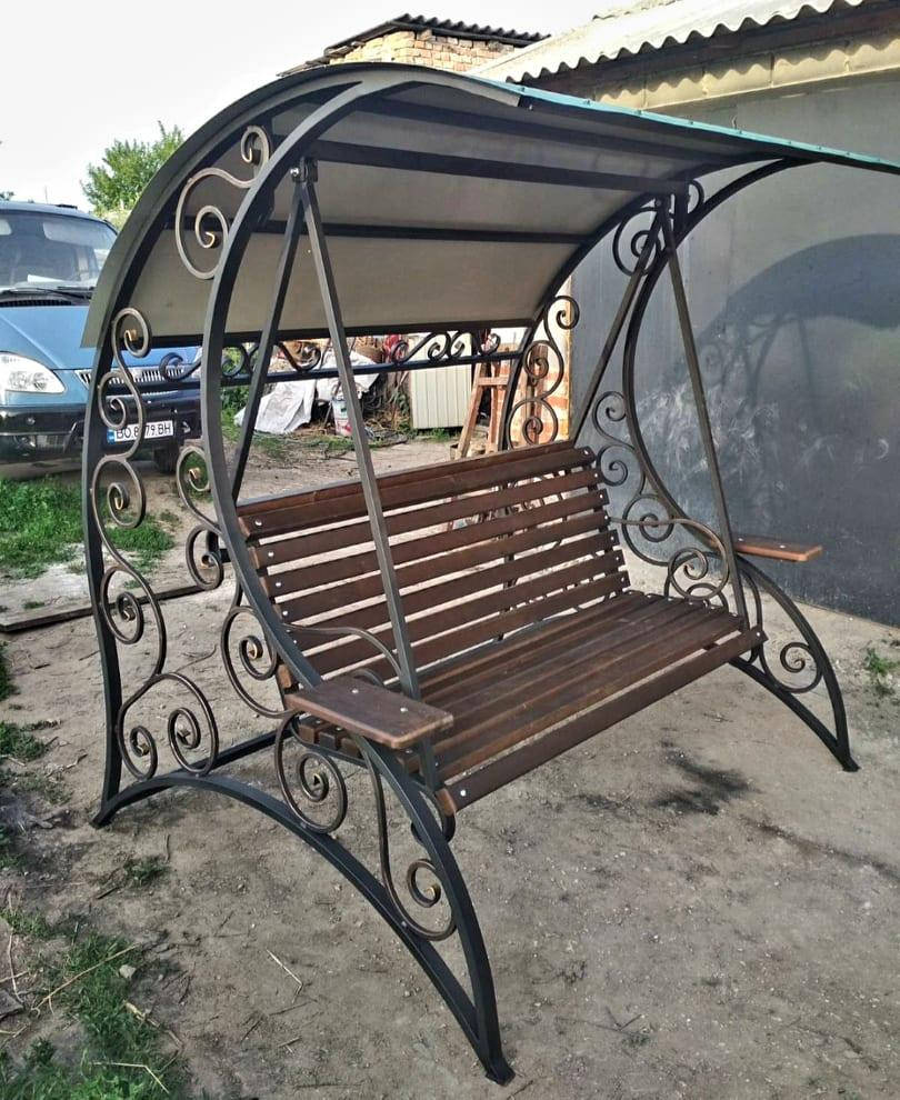 

Качель кованая