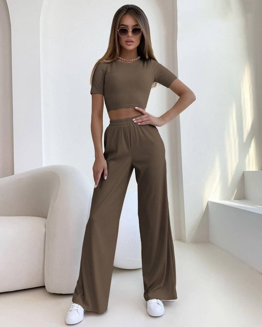

Женский костюм топ и брюки цвет мокко SKL110-359010