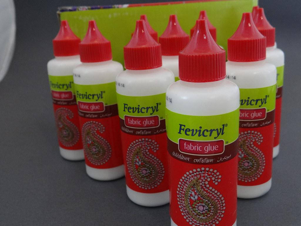 

Клей FEVICRYL 80ml для ткани и страз текстильный Fabric Glue