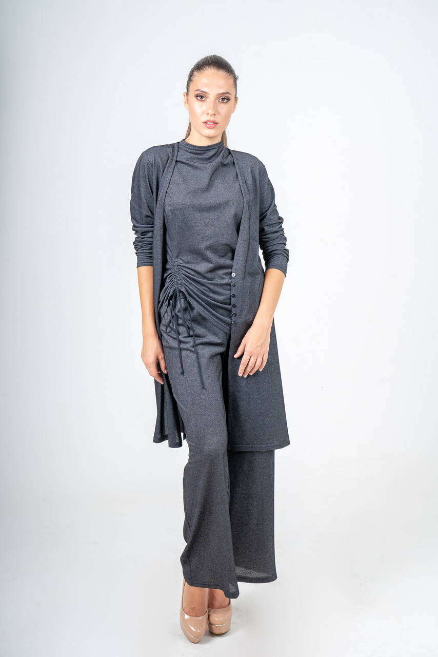 

Брючный женский костюм с блузой и кардиганом черный S