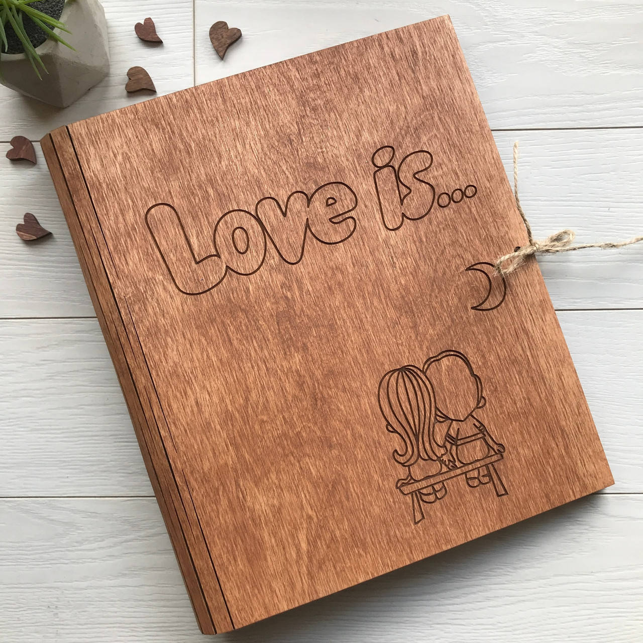 

Деревянный альбом для фото и записей «Love is»