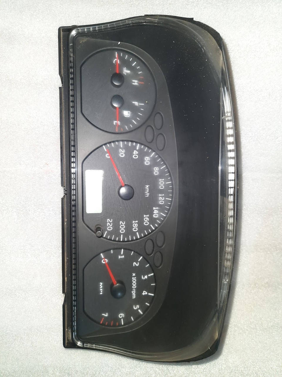 

Щиток приборов Чери Амулет