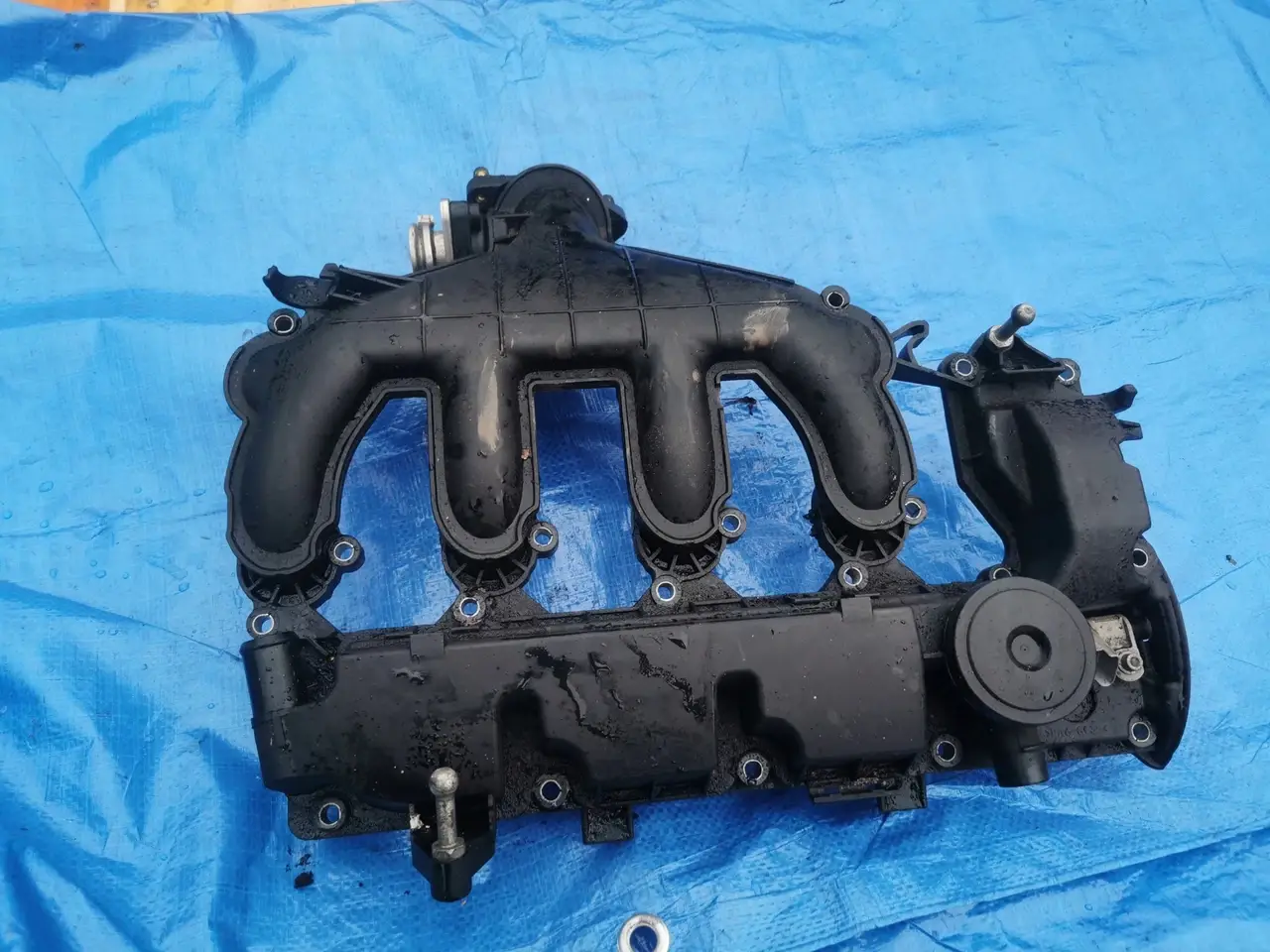 

Впускной коллектор PEUGEOT 407 2.0 HDI 9646846380 под заказ 2-4 дн
