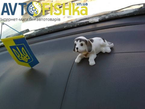 

Собачка на панель з Киваючою головою. Игрушка на торпеду