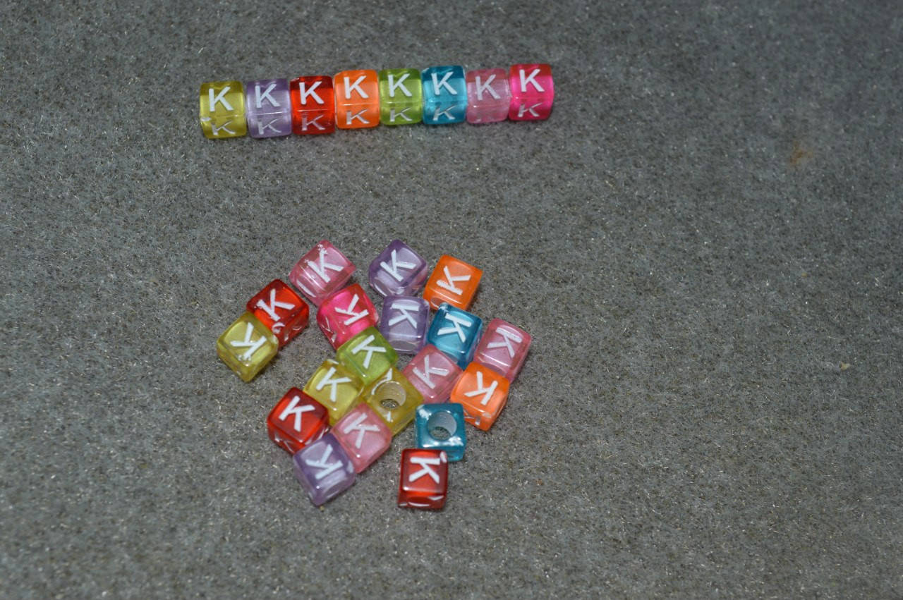 

Бусинки кубики английский алфавит. " K "