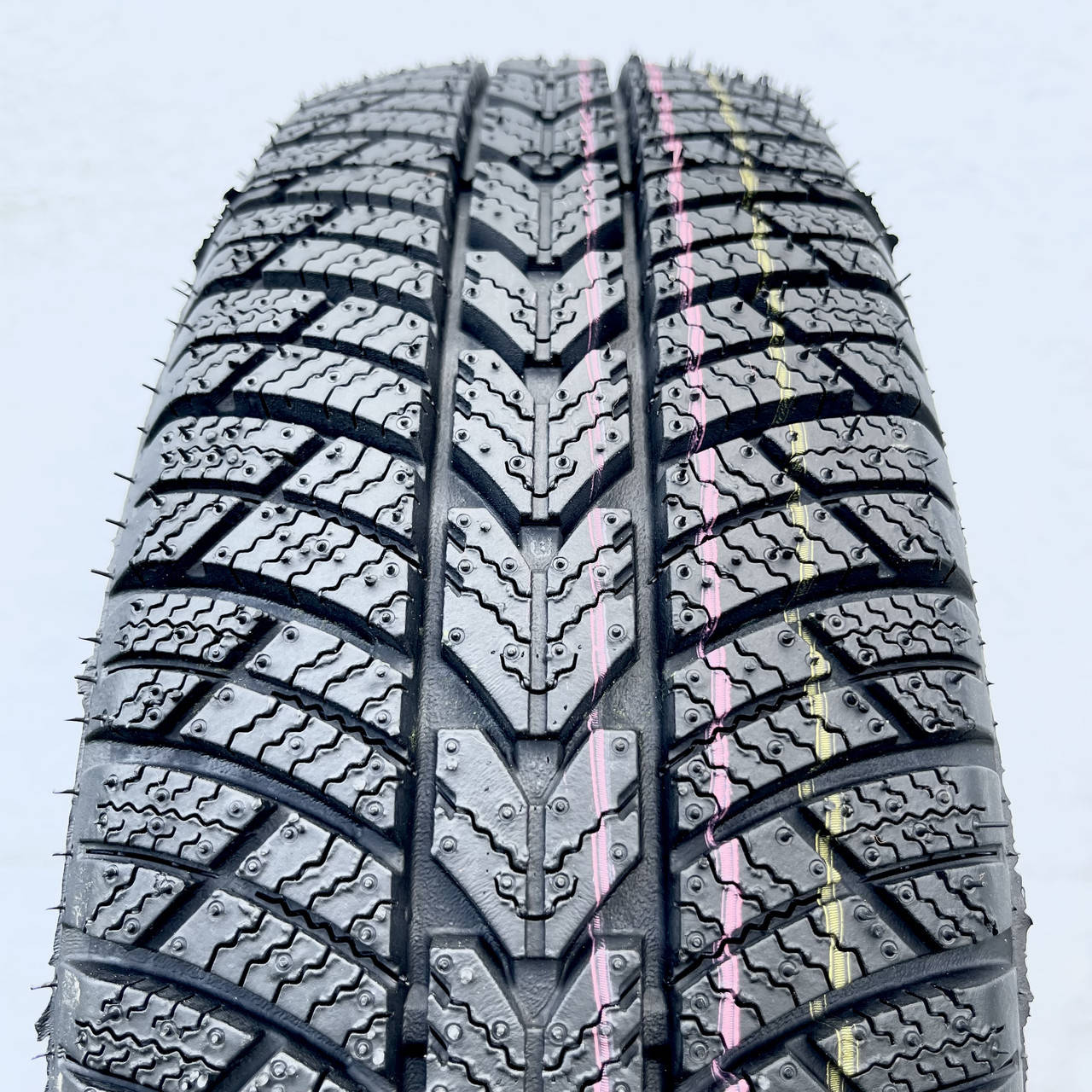 

Зимние шины 175/70 R13 82S Rosava WQ-101 (2021, Ukraine)