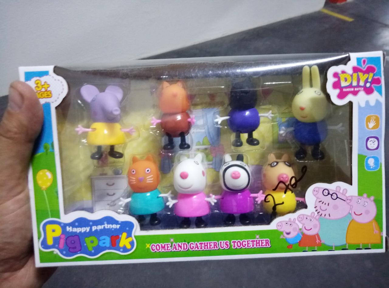 

Игровой набор фигурок Свинка Пеппа