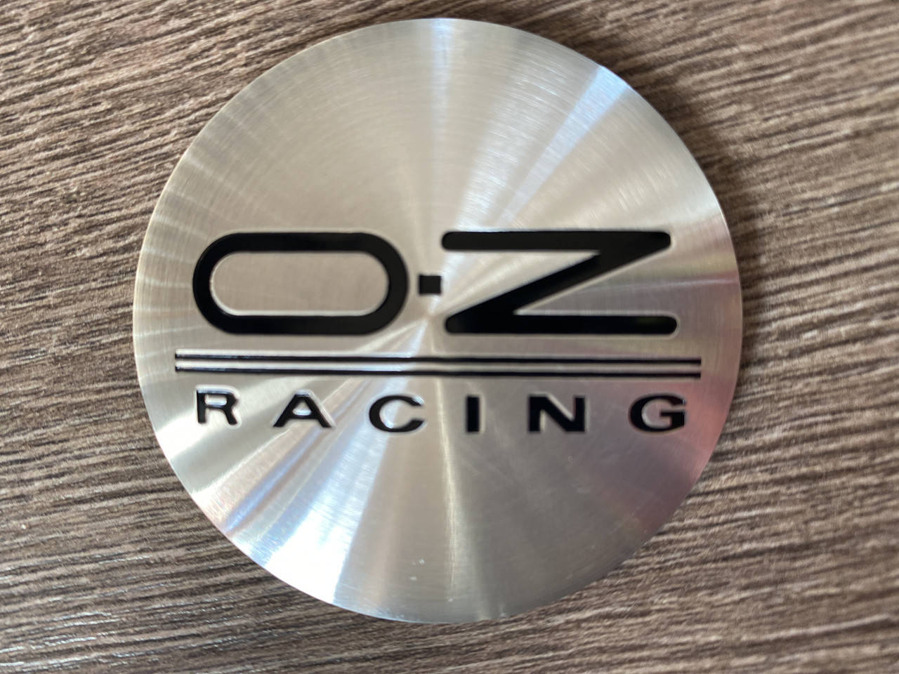 

Наклейки для колпачков с логотипом OZ racing Оз 65 мм наклейки OZ racing Оз 65 мм