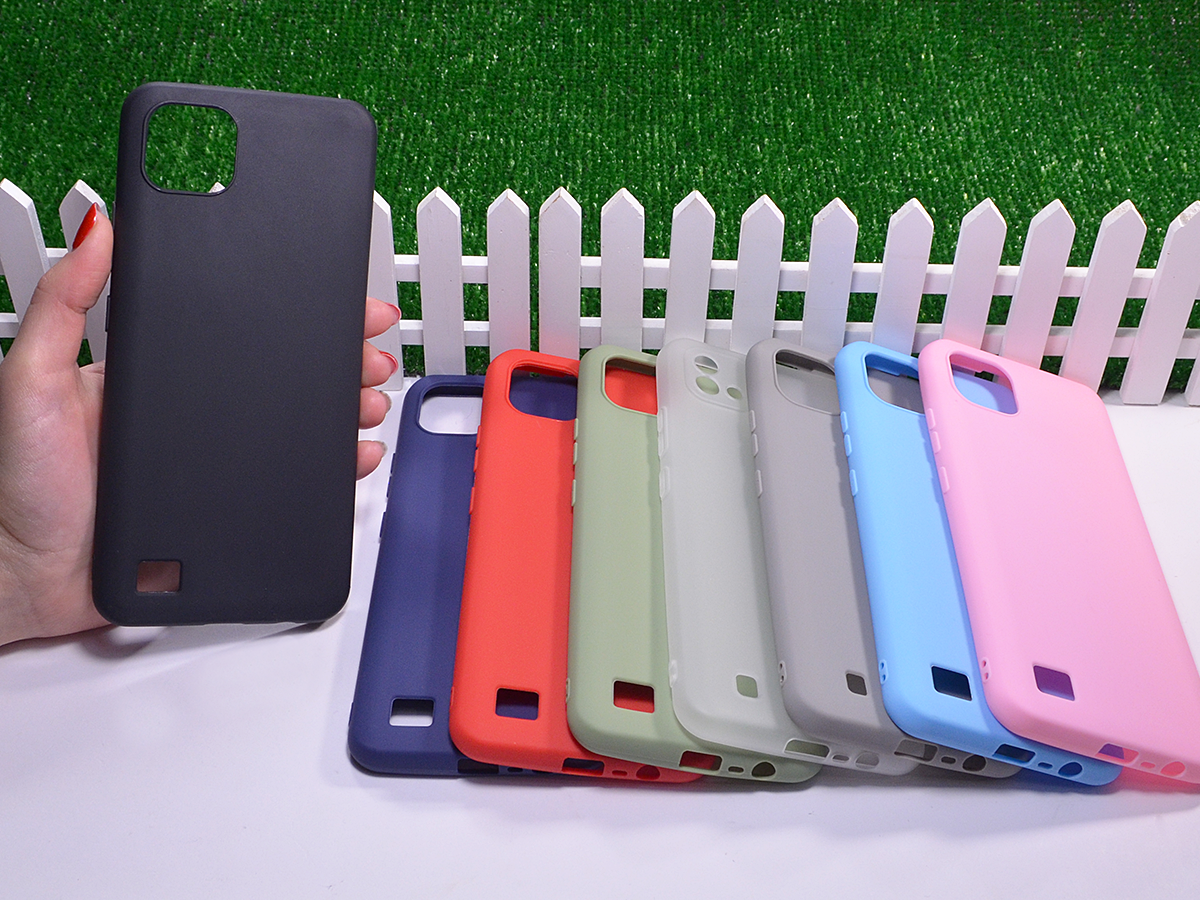 

Силиконовый бампер для Realme C11 (2021)