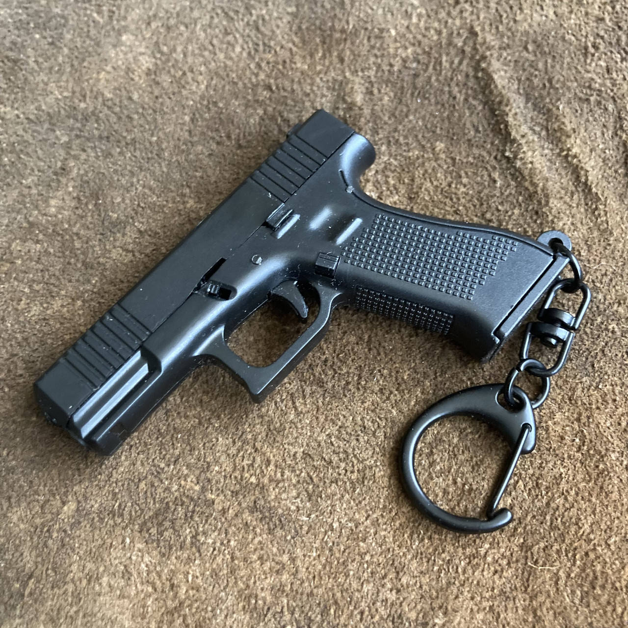 

Брелок пистолет Glock G45 черный