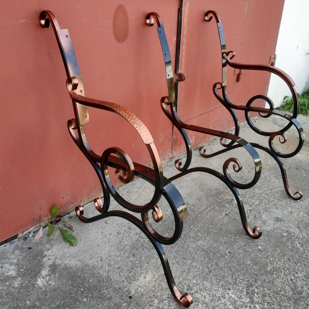 

Кованые боковушки скамейки , кование боковушки опт, ціна вказана за комплект 3 шт, боковушки опт, скамейка