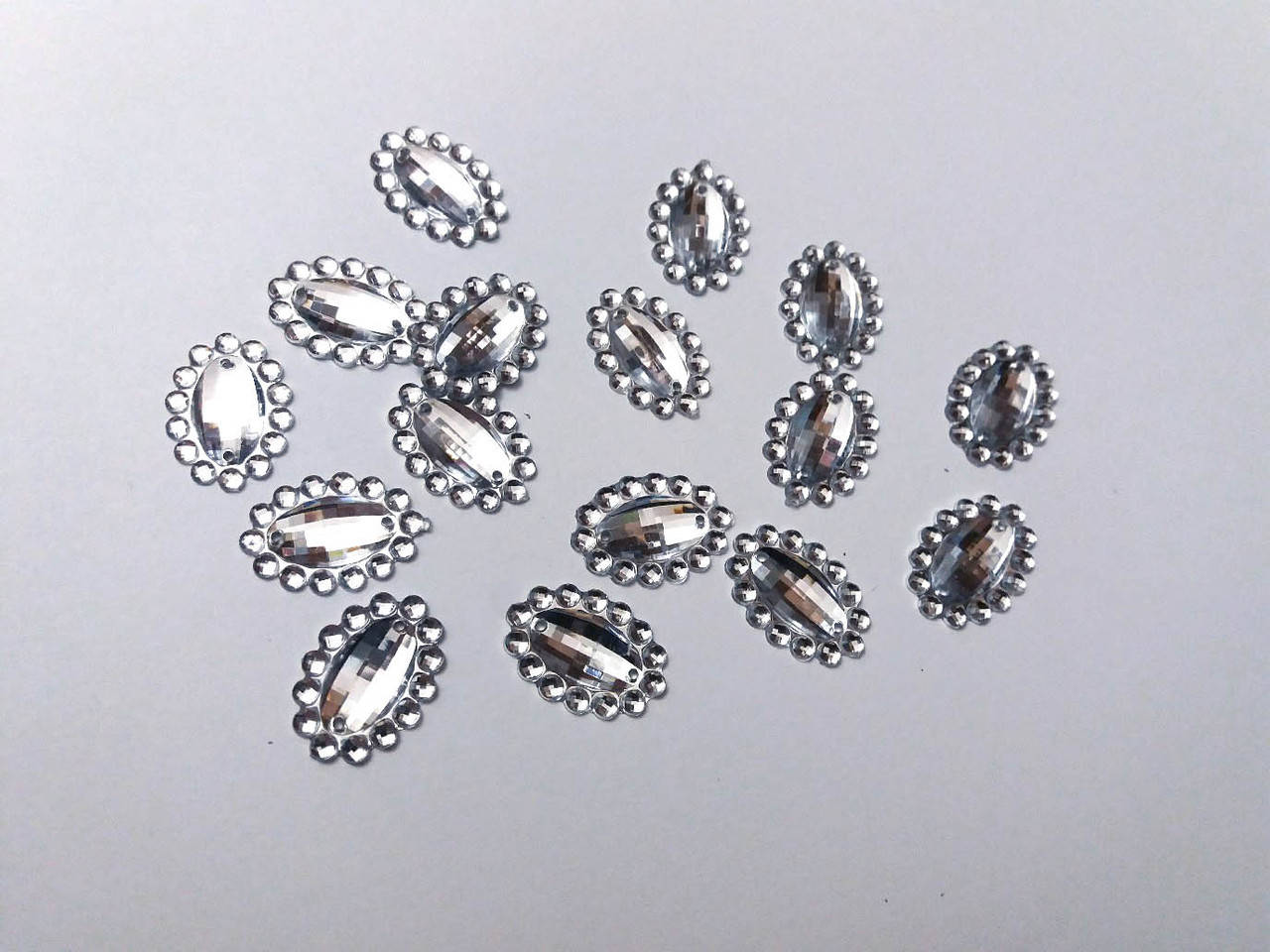 

Страз пришивной 1,3*1,8 см акрил