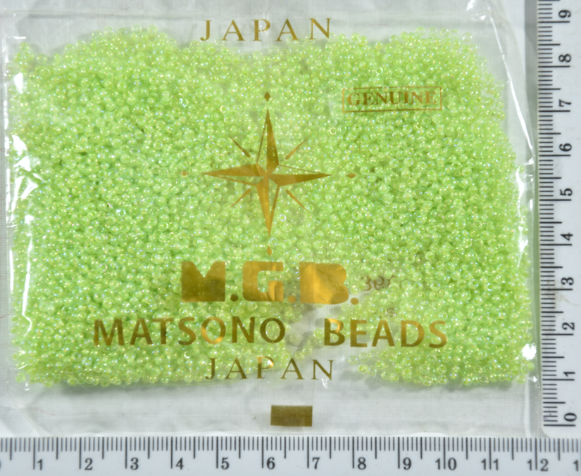 

Бисер №11/0 "MATSUNO"-Япония(50гр) №853 салат-прозр уп=1шт