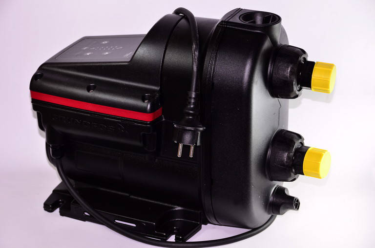 

Насосна станція Grundfos SCALA2 3-45 A (98562862)