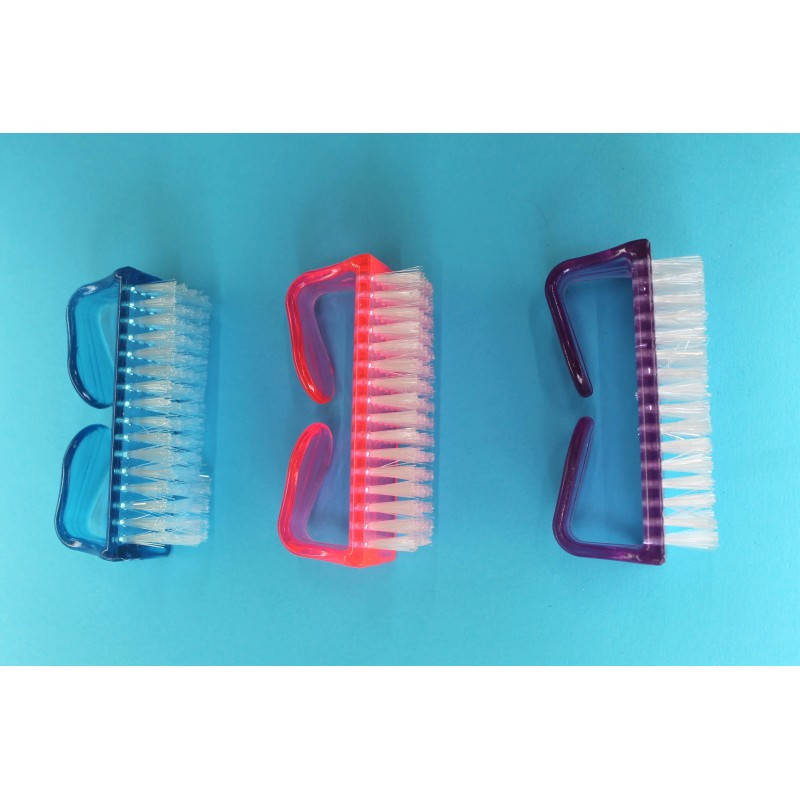 

ЩЕТКА ДЛЯ НОГТЕЙ ЖЕСТКАЯ