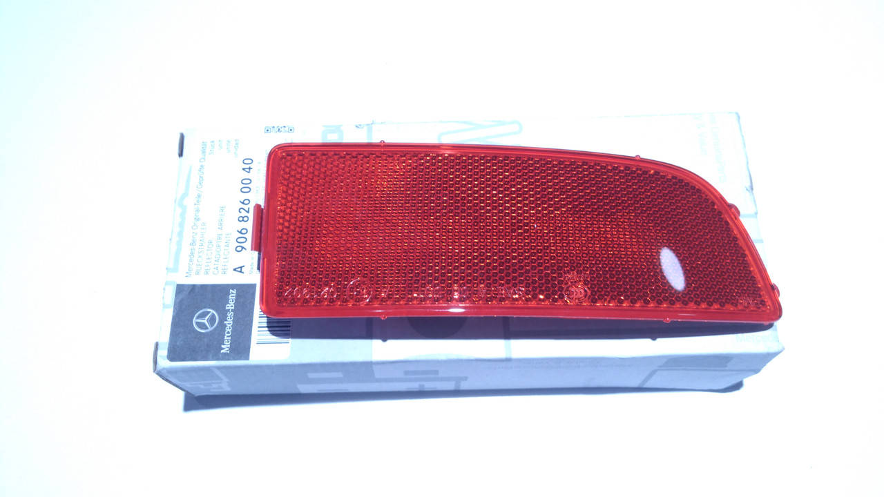 

MERCEDES Отражатель бампера (заднего) MB Sprinter/VW Crafter 06- (L)