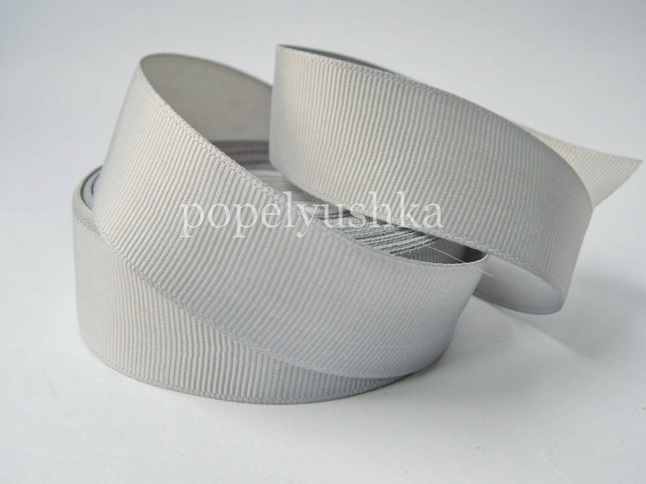 

Лента репсовая 2,5 см серая