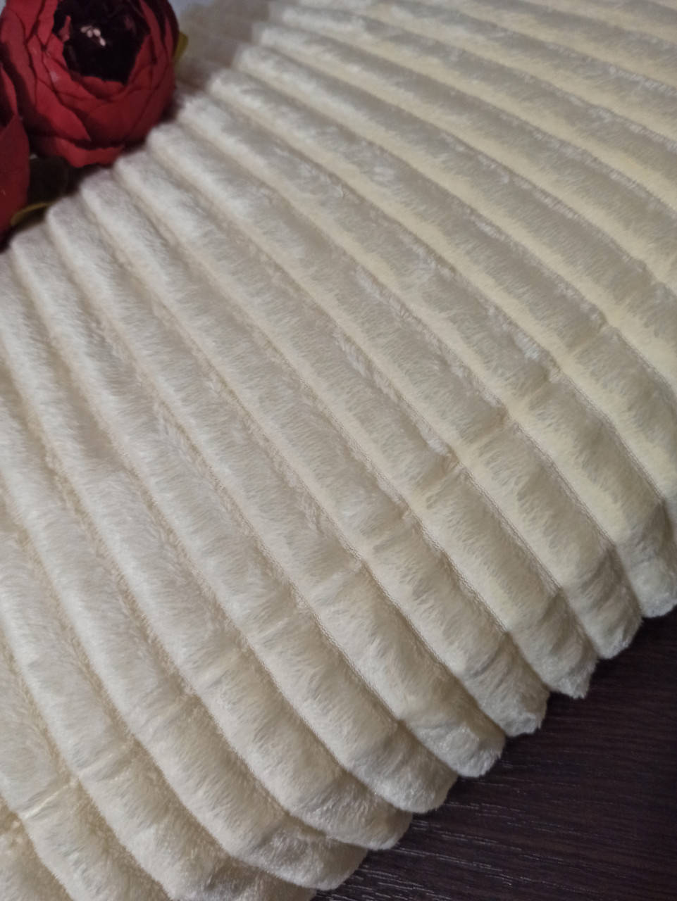 

Плед-покрывало, шарпей узкая полоска микрофибра евро 200* 230 см. молочный.