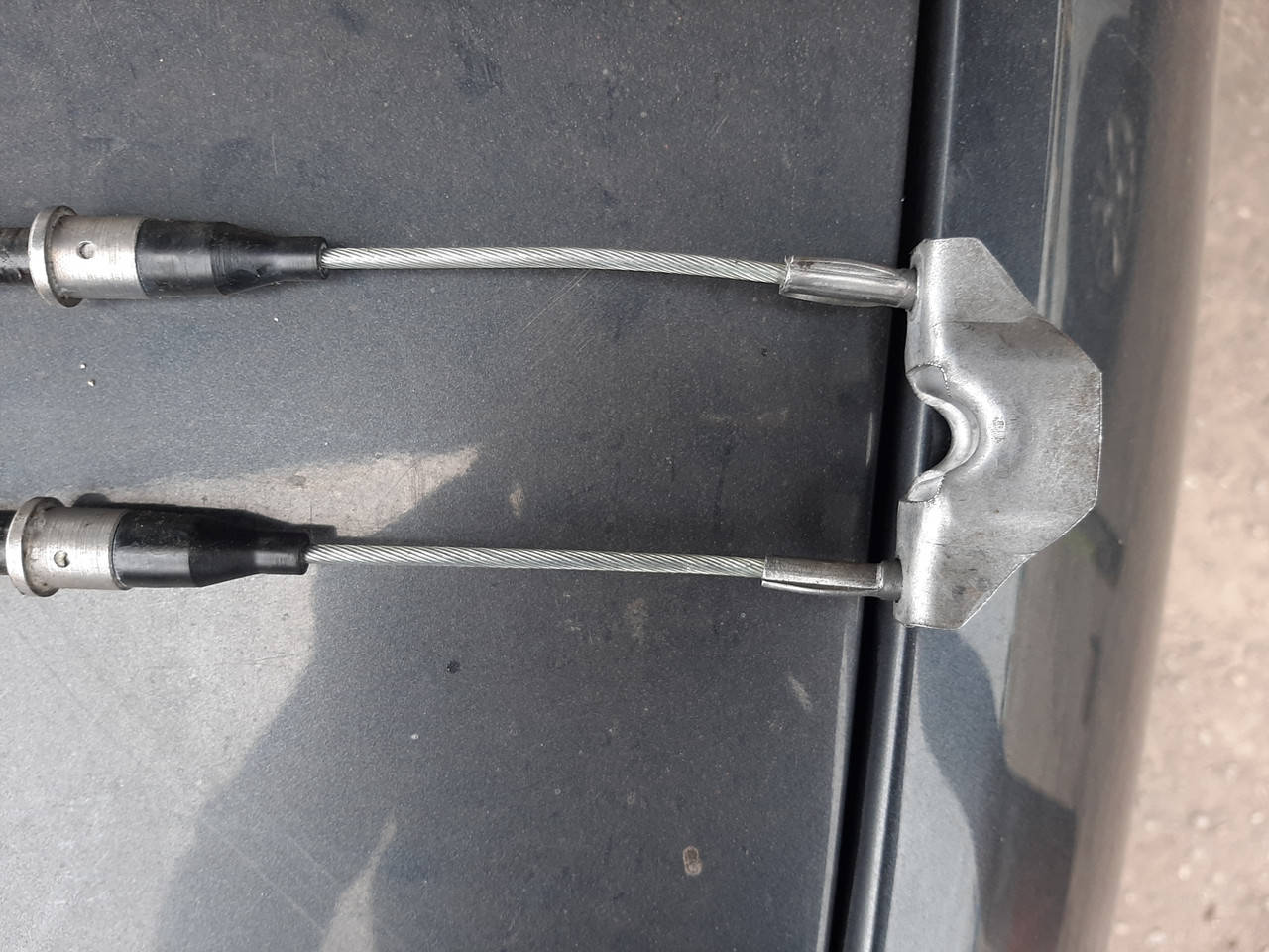 

Новый! GM Трос ручника Opel Astra G