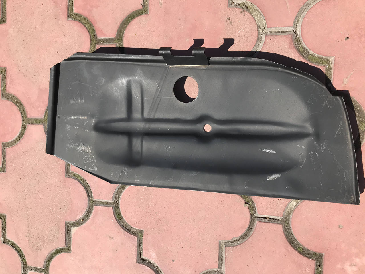 

Пол бензобака ВАЗ 2101