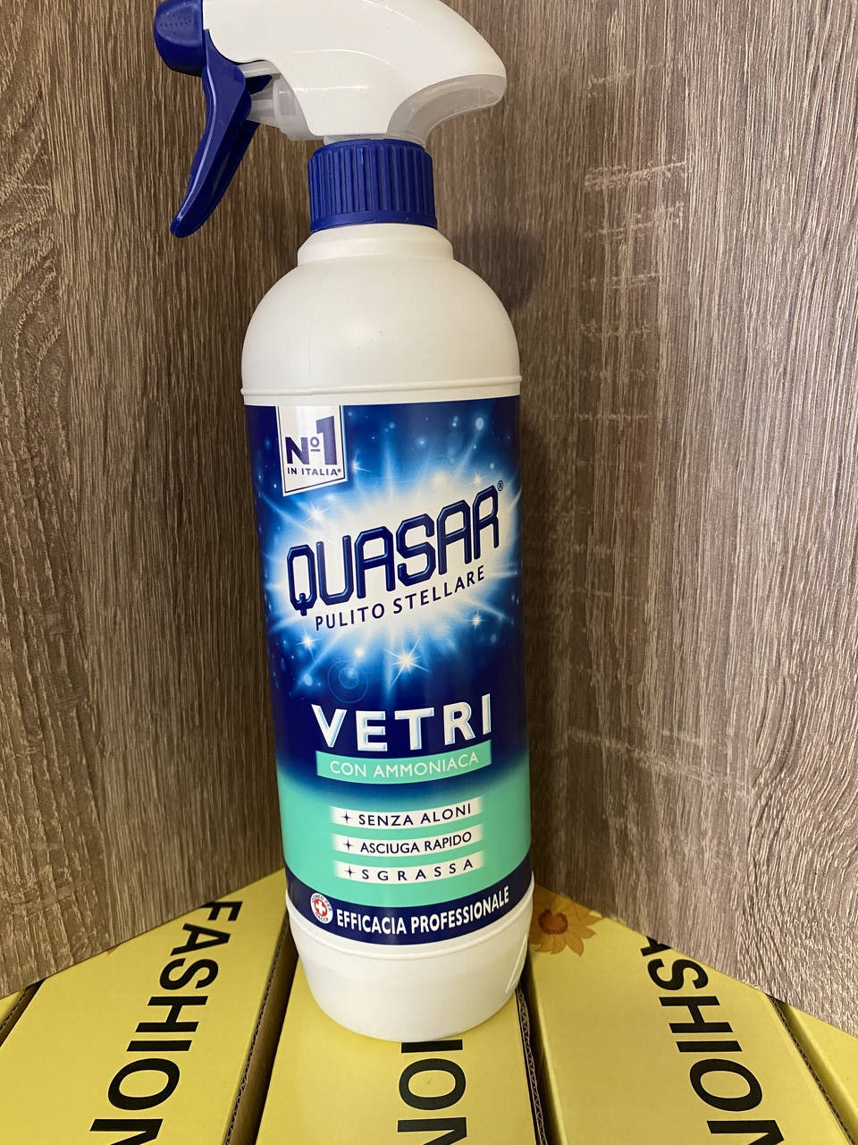 

Средство для чистки стеклянных поверхностей Quasar Vetri 650 ml