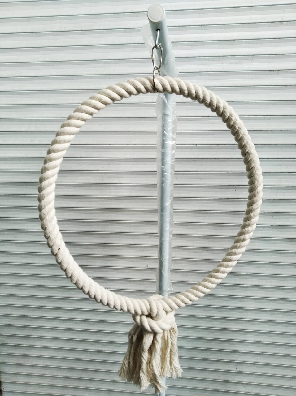 

Кольцо-качель для крупных и средних попугаев