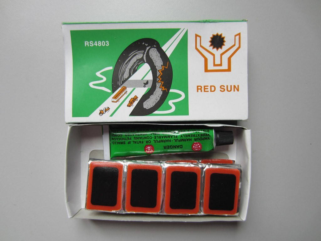 

Латки камерные 48шт и клей к ним