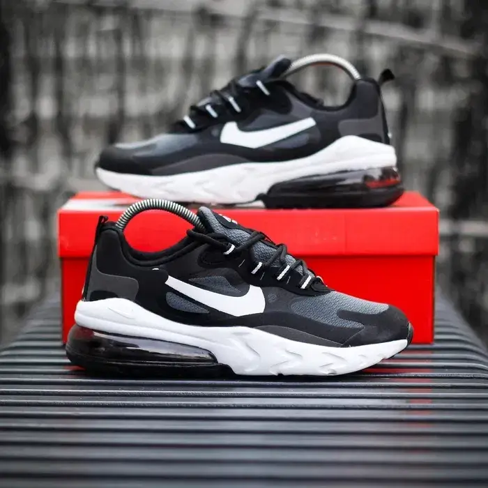 

Мужские кроссовки Nike Air Max 270 React 43, Черный