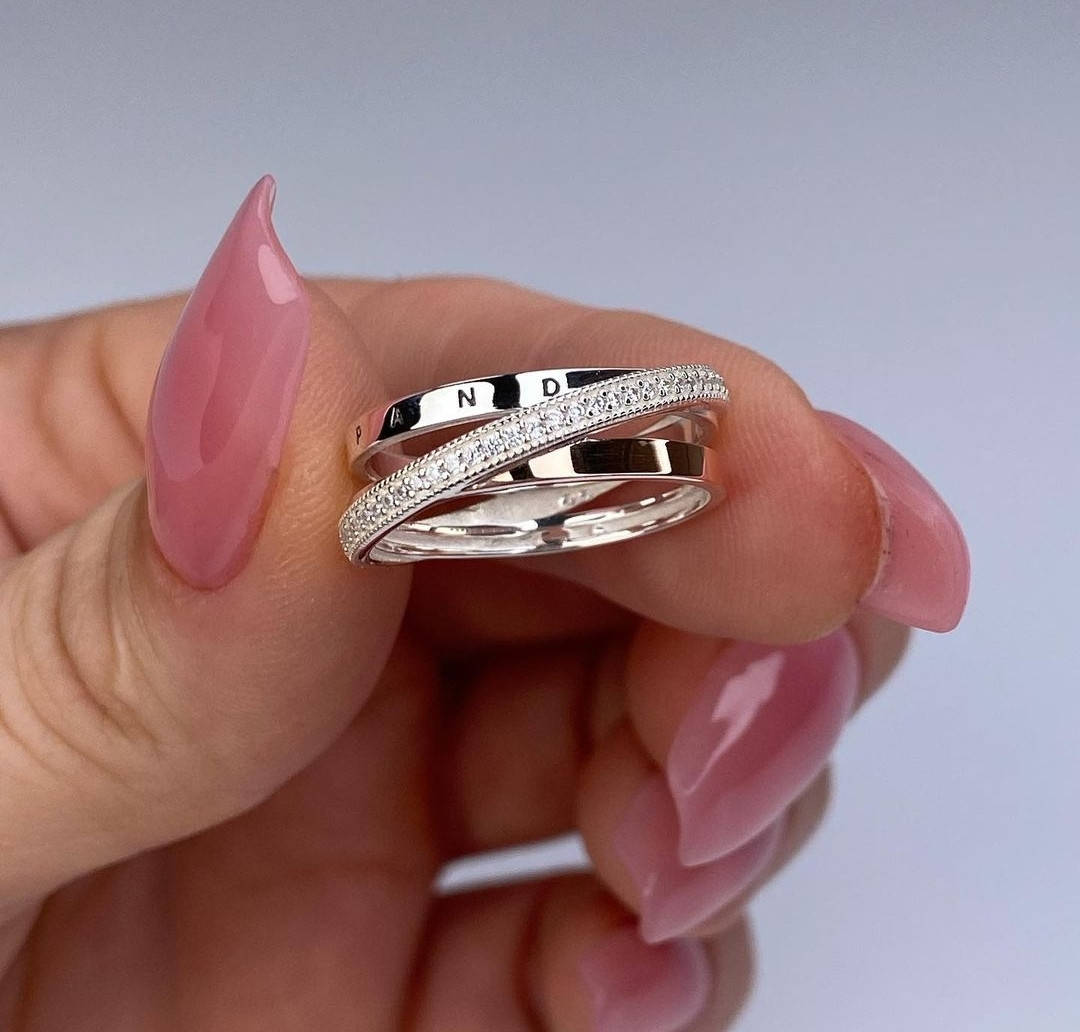 

Кольцо серебряное с золотом и фианитами 17.5