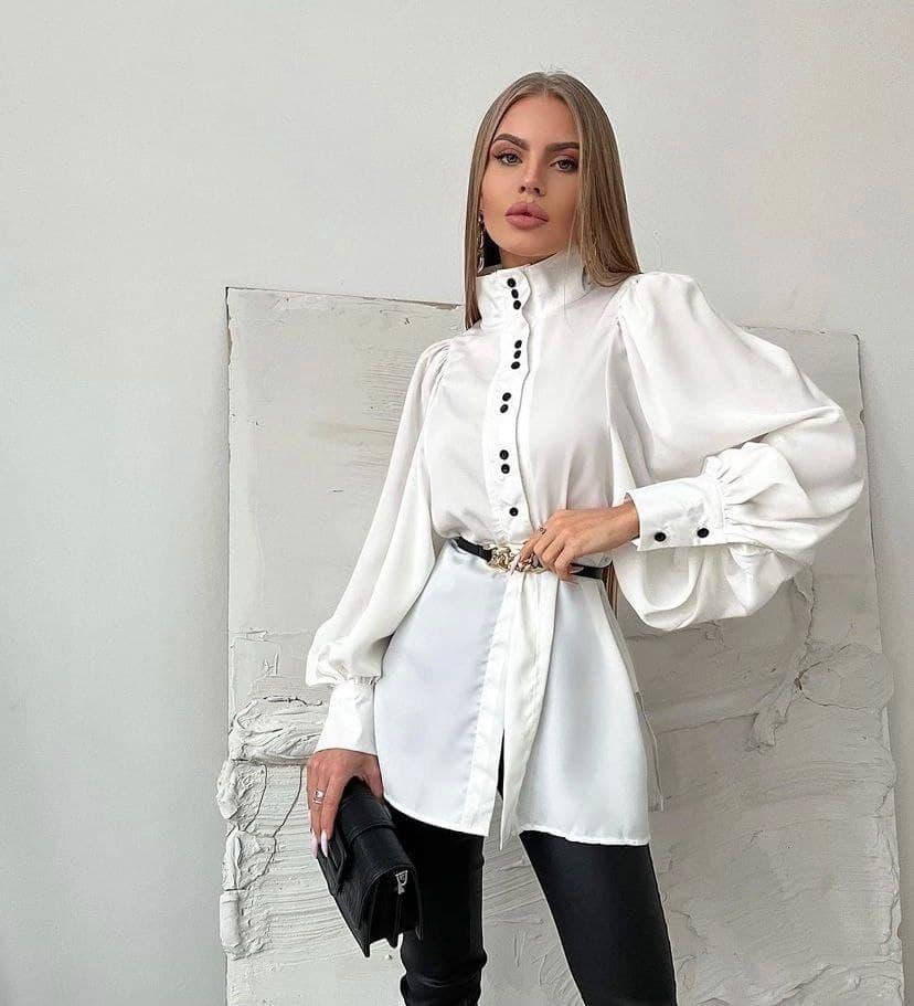 

Трендовая удлинённая женская блузка с объёмными рукавами, Белый