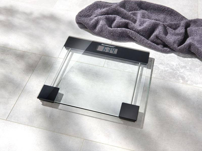 

Весы напольные Silver Crest SPWE 180 A1 BLACK до 180 кг Германия