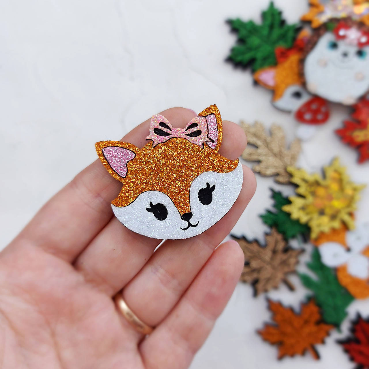 

Патч ЛИСИЧКА З РОЗОВИМ БАНТОМ , 4*3.5см, (НЕ СКЛЕЄНО)